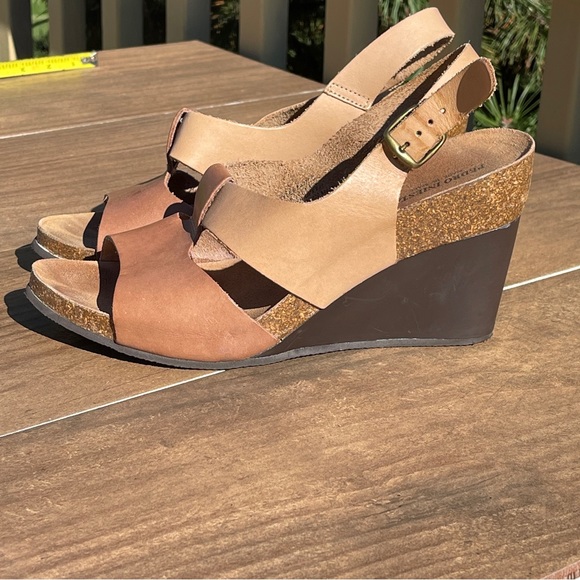 Pedro Iniesta Two Tone Leather Wedge Sandals Size 8, Made in Spain Size 10 - Picture 1 of 6